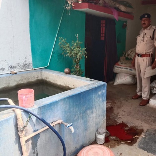  दुर्ग जिले के गनियारी गांव में डबल मर्डर का मामला, घर में खून से लथपथ मिली 62 वर्षीय दादी और 17 वर्षीय पोती की लाश